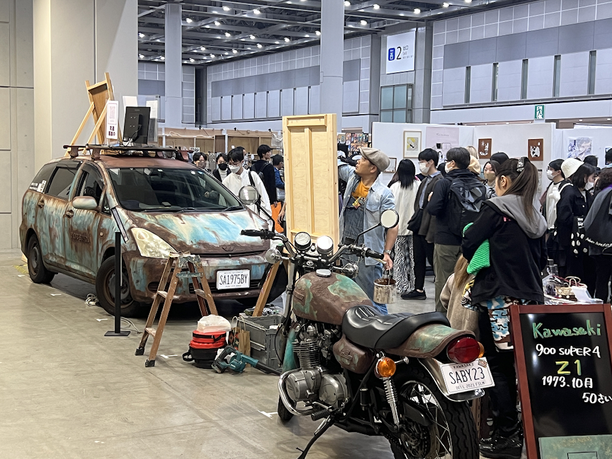 なぜ塗装屋がアートの祭典に出続けるのか。現場の職人が【時間を塗る】文化をデザインフェスタvol.63で発信
