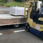 トラック手配 荷揚げ ジーグループ