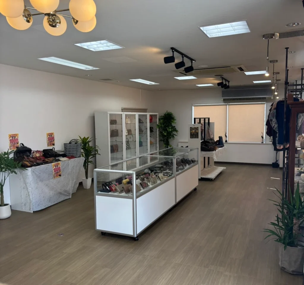 ブランドショップサンクス須坂店 ブランド品販売